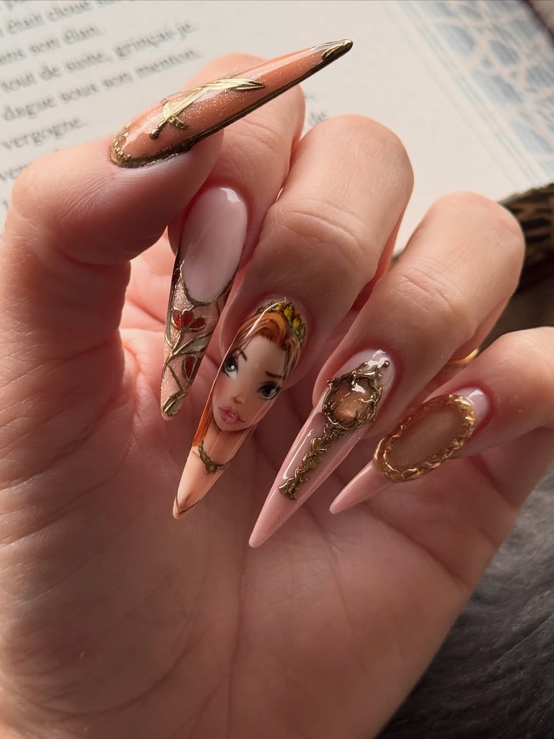 Post 1 by 𝔐𝔞𝔢𝔳𝔞 • 𝔒𝔫𝔤𝔩𝔢𝔰 • 𝔅𝔢𝔞𝔲𝔧𝔬𝔩𝔞𝔦𝔰 💎💅🏻 on Instagram (carousel)