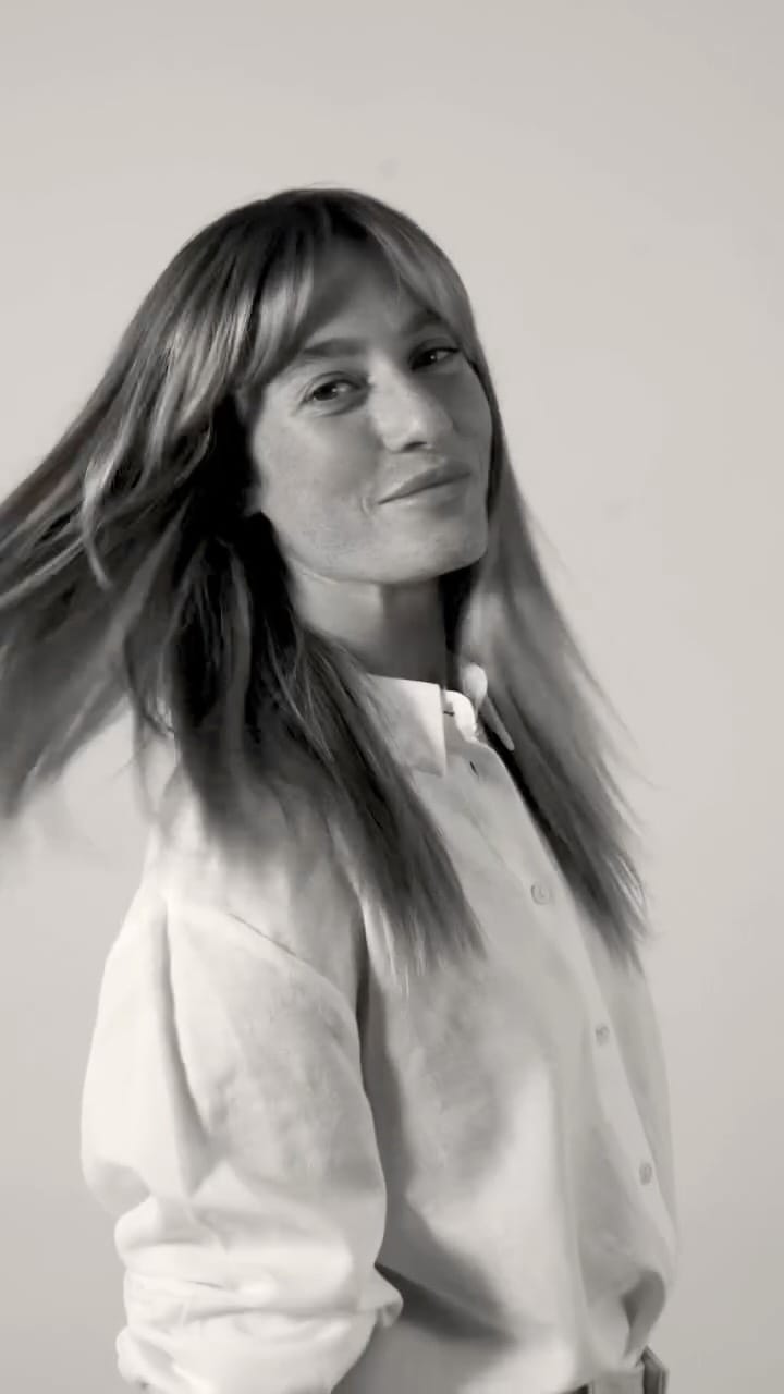 Post 4 by 𝒱𝒶𝓁𝑒𝓃𝓉𝒾𝓃𝒶 𝐻 on Instagram (video)