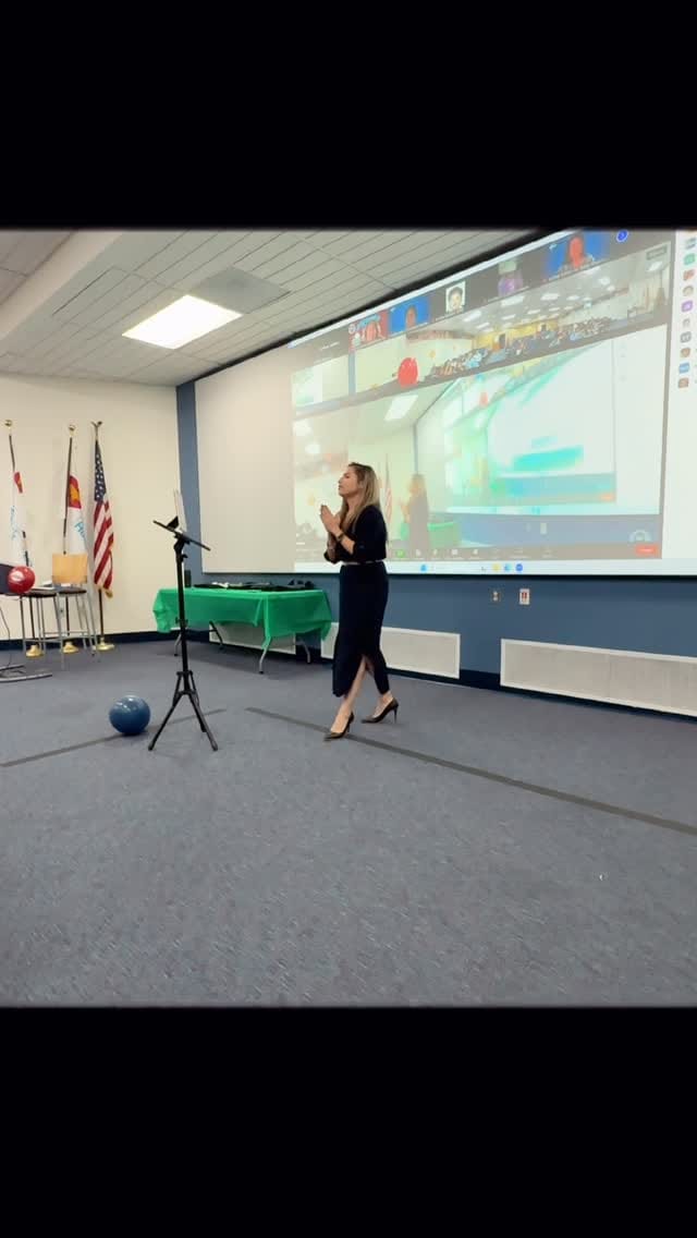 Post 4 by Catherine Rojas on Instagram (video)