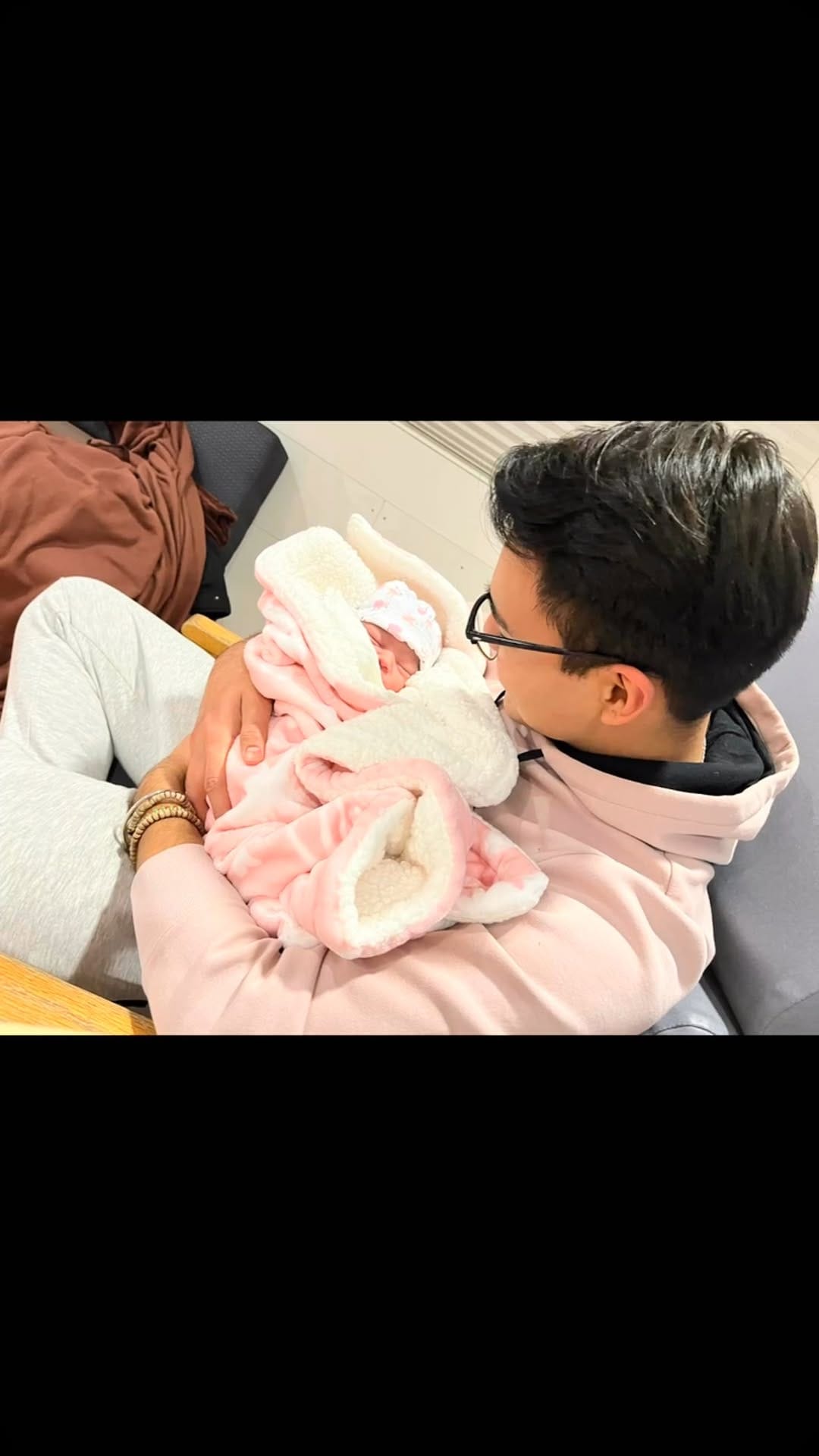 Post 8 by Marian Salas on Instagram (video)