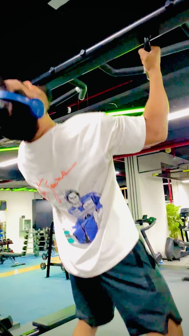 Post 4 by Shehzad khan (Shezy fitness) on Instagram (video)