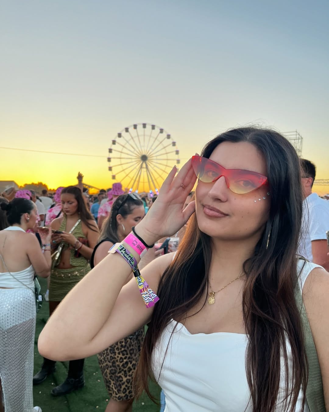 Post 3 by @laura_gago_ on Instagram (carousel)