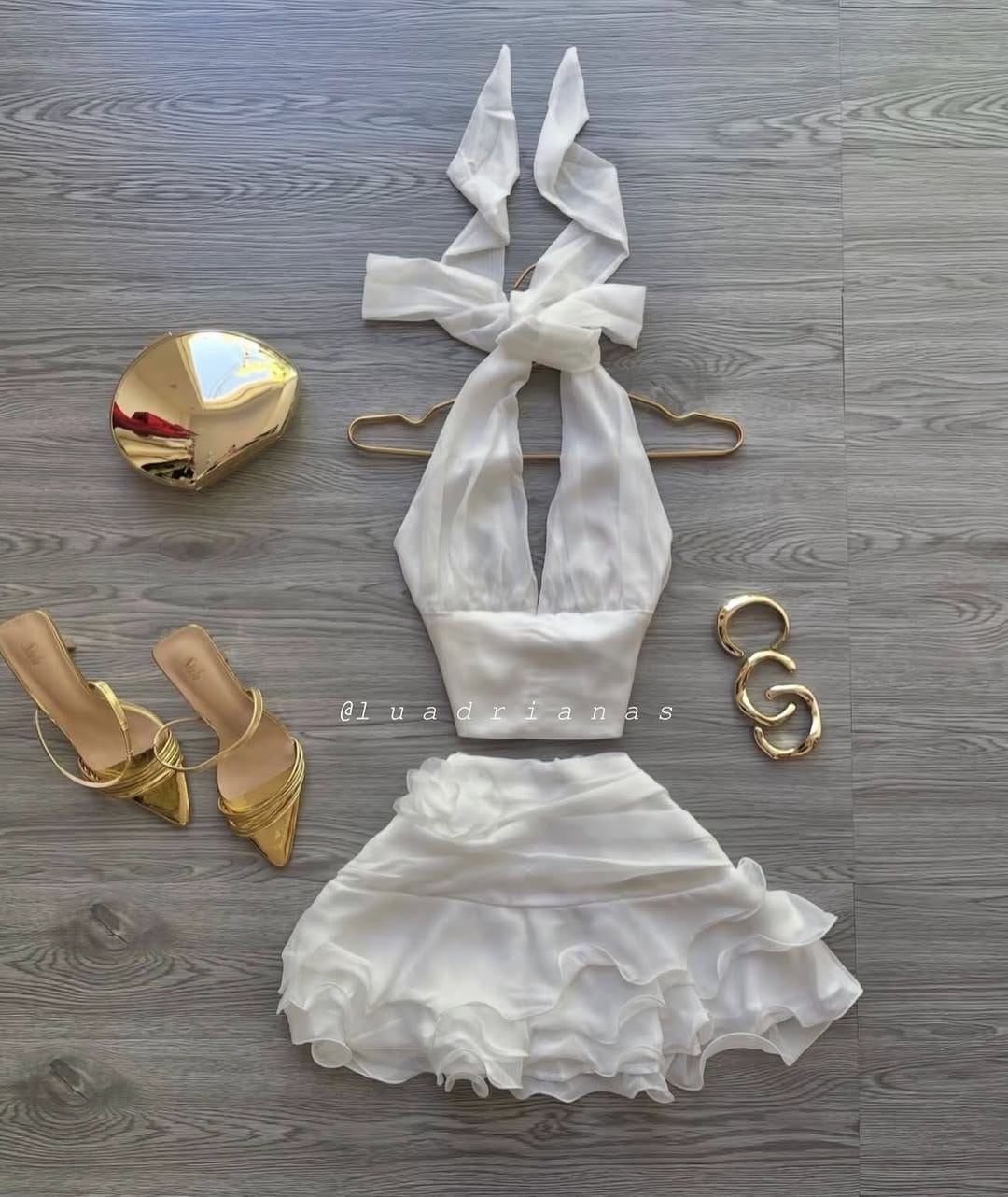 Post 4 by Luadrianas boutique on Instagram (carousel)