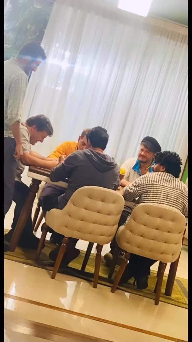 Post 8 by 🇮🇷CELEBRITY  BARBER🇮🇷 on Instagram (video)