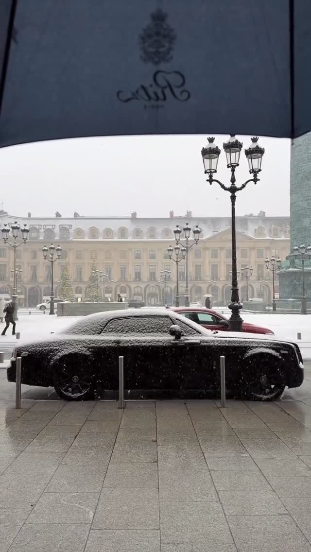 Post 2 by Official MensWear | 🇮🇹 on Instagram (video)