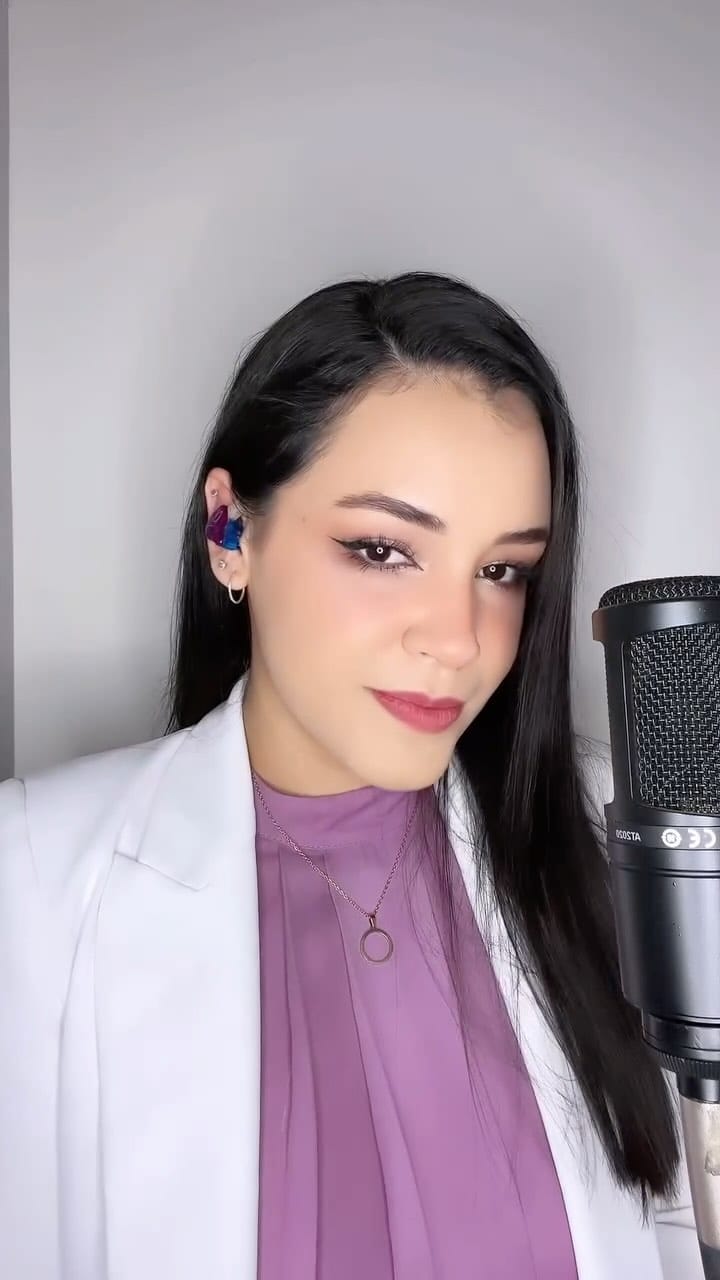 Post 5 by 𝕁𝕆𝔸ℕℕ𝔼̈ on Instagram (video)