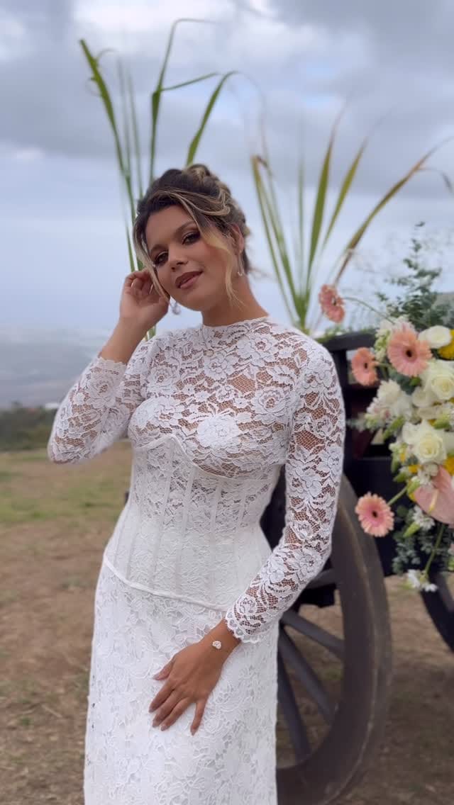 Post 8 by Vanille M’Doihoma on Instagram (video)