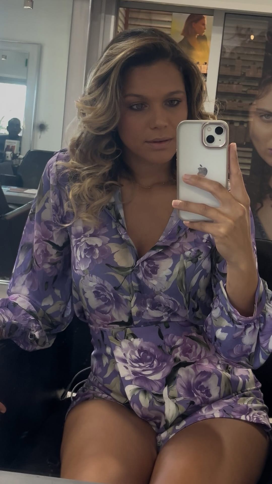 Post 2 by Vanille M’Doihoma on Instagram (video)