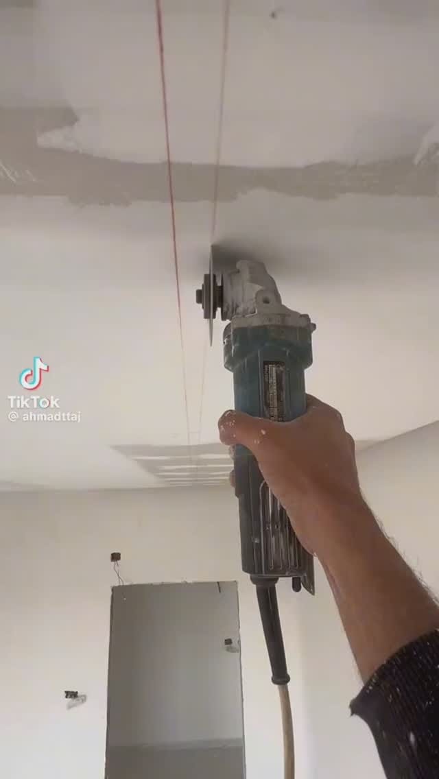 Post 4 by Sumigea on Instagram (video)