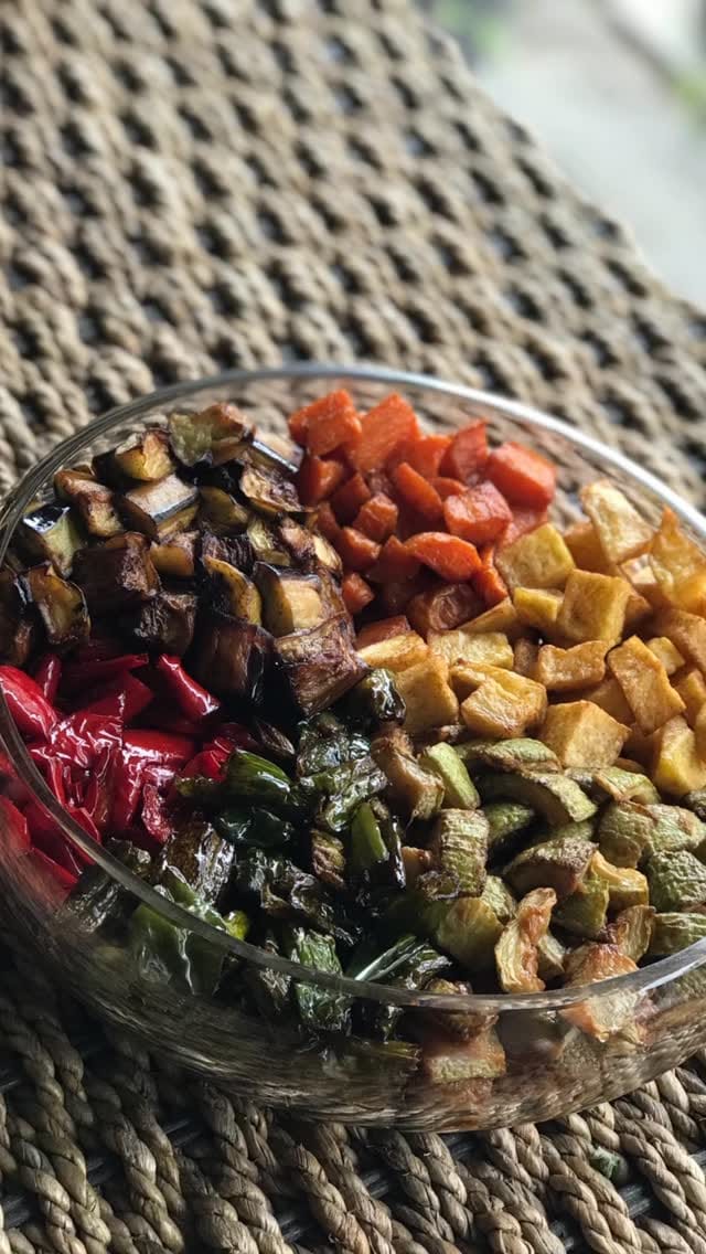 Post 2 by 🦚 Nilgün Kaya 🦚 on Instagram (video)