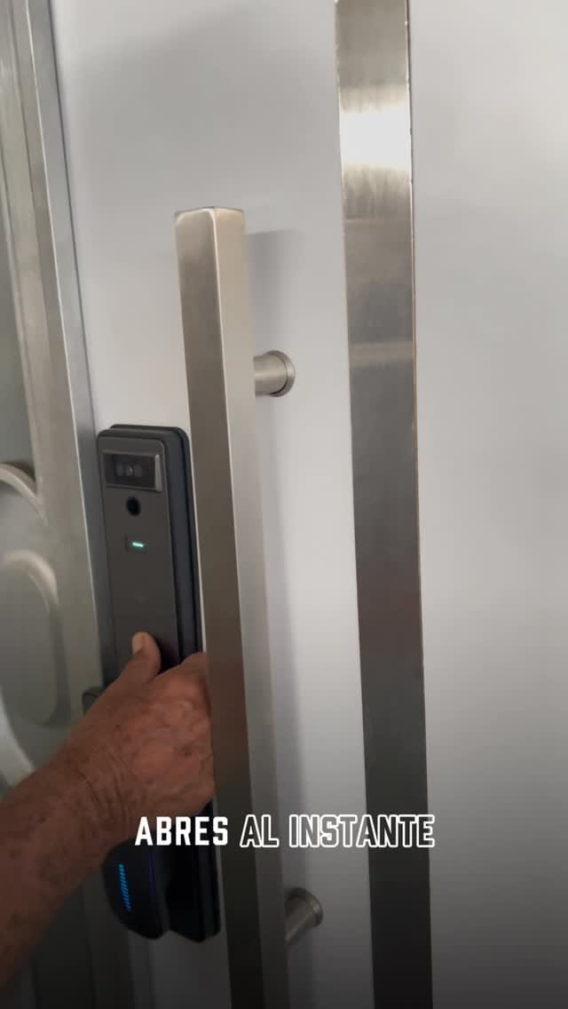 Post 1 by Doctor Llave | Cerrajería Automotriz on Instagram (video)
