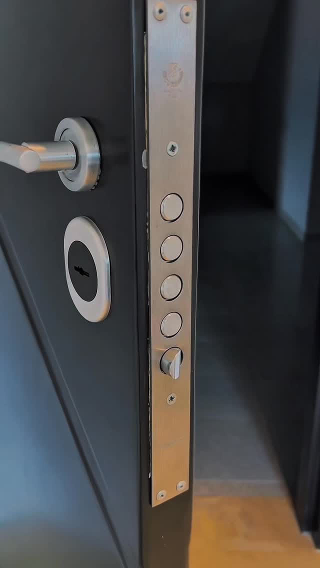 Post 5 by Doctor Llave | Cerrajería Automotriz on Instagram (video)