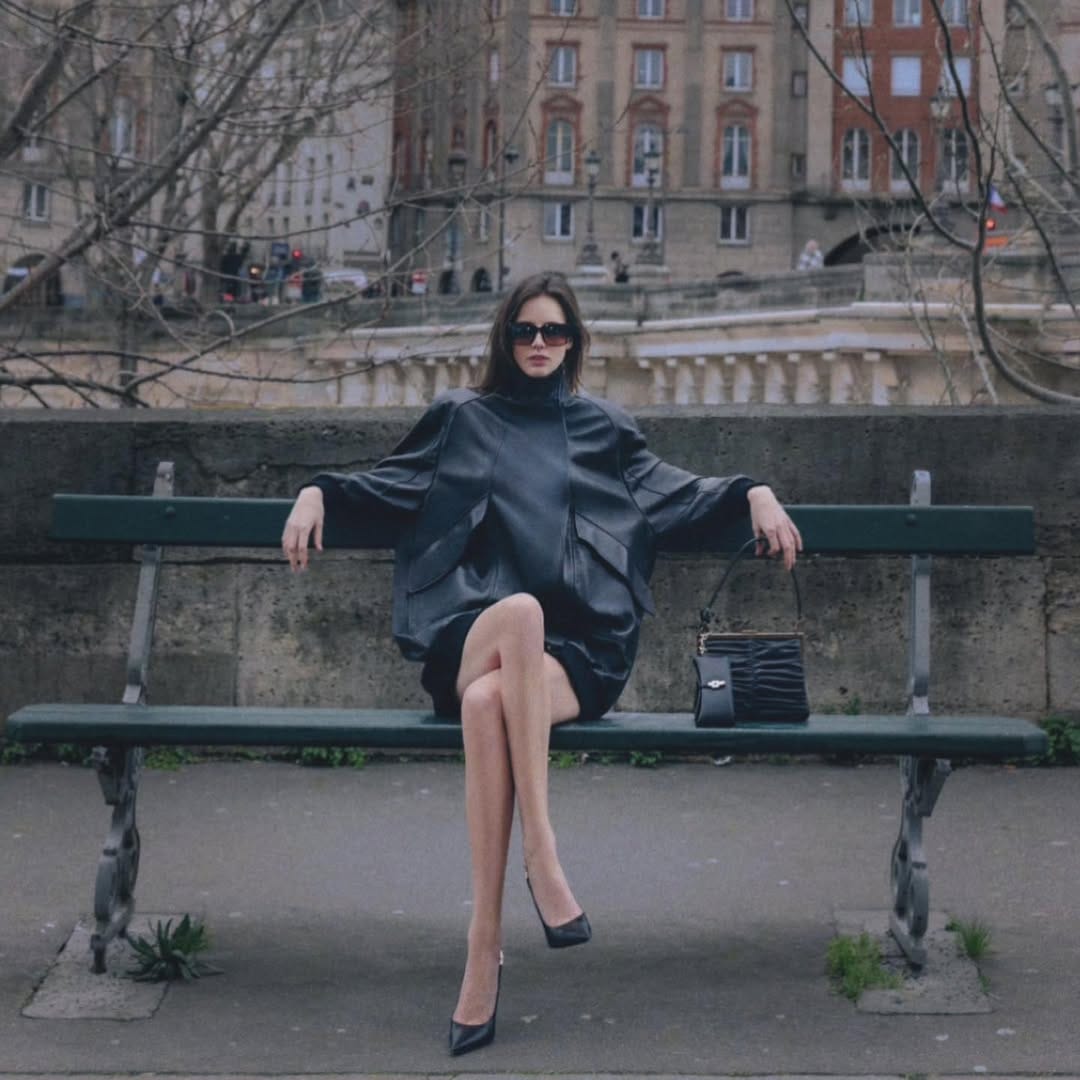 Post 10 by Héloïse Giraud on Instagram (carousel)
