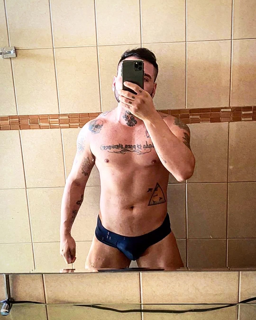 Post 7 by Juan Carlos on Instagram (image)