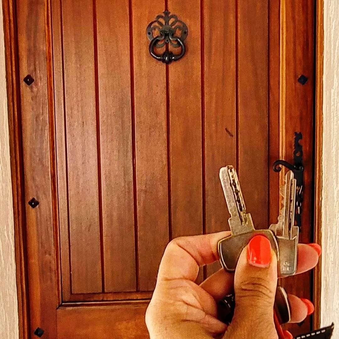 Post 5 by ☆ 𝑳𝒂 𝑴𝒂𝒊𝒔𝒐𝒏 𝑴𝒂𝒓𝒂𝒋𝒖 ☆ on Instagram (image)