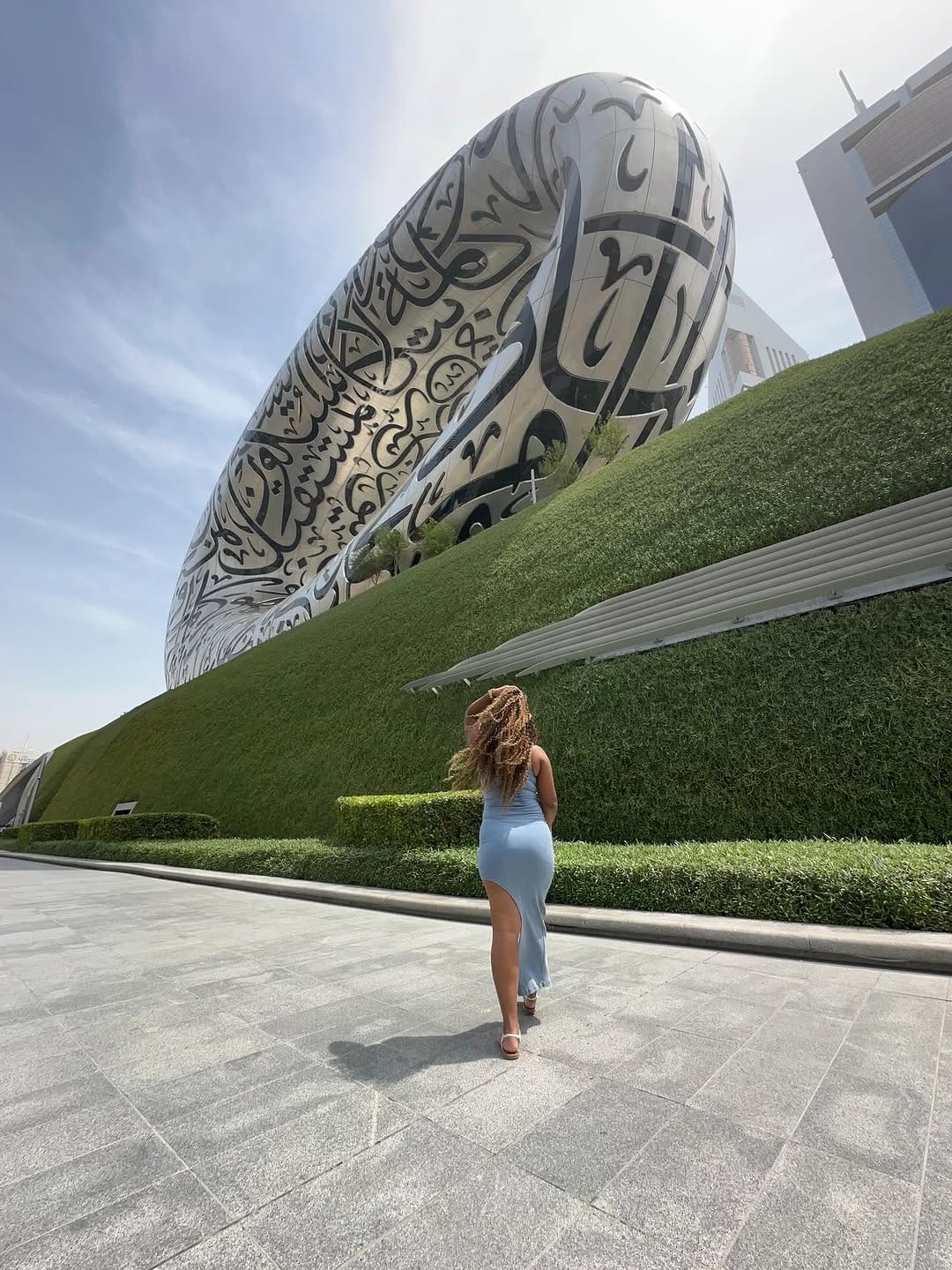Post 10 by 𝐂 𝐇 𝐋 𝐎 𝐄 on Instagram (carousel)