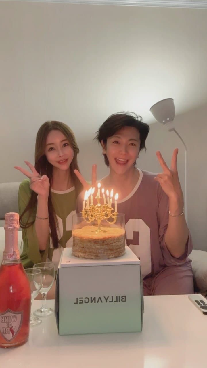 Post 7 by 최현지 🩷 Choi Hyun Ji 🇰🇷 Model / Actress 🎬 on Instagram (video)