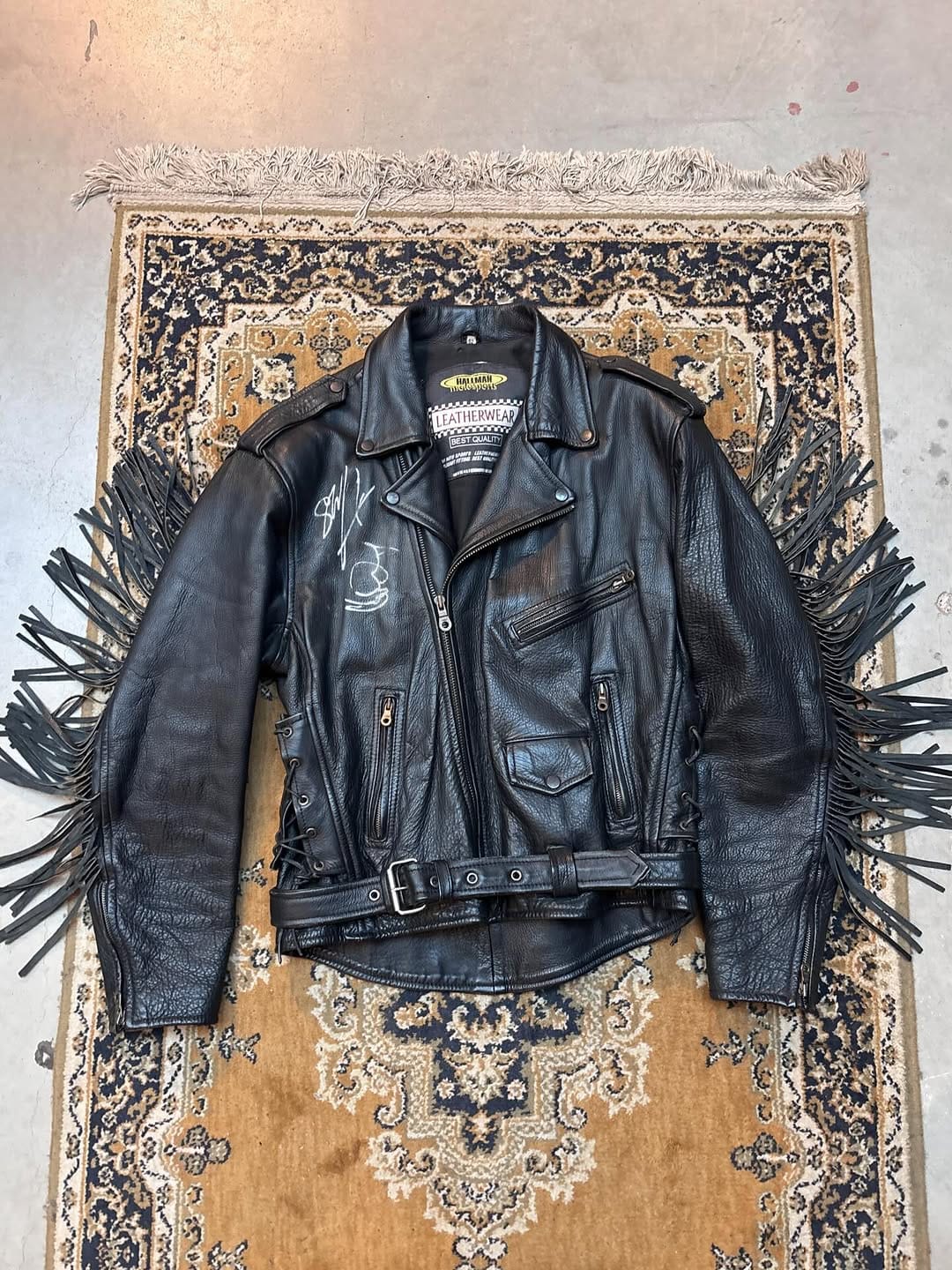 Post 8 by Khuul® y2k vintage clothing | Tallinn Estonia on Instagram (carousel)