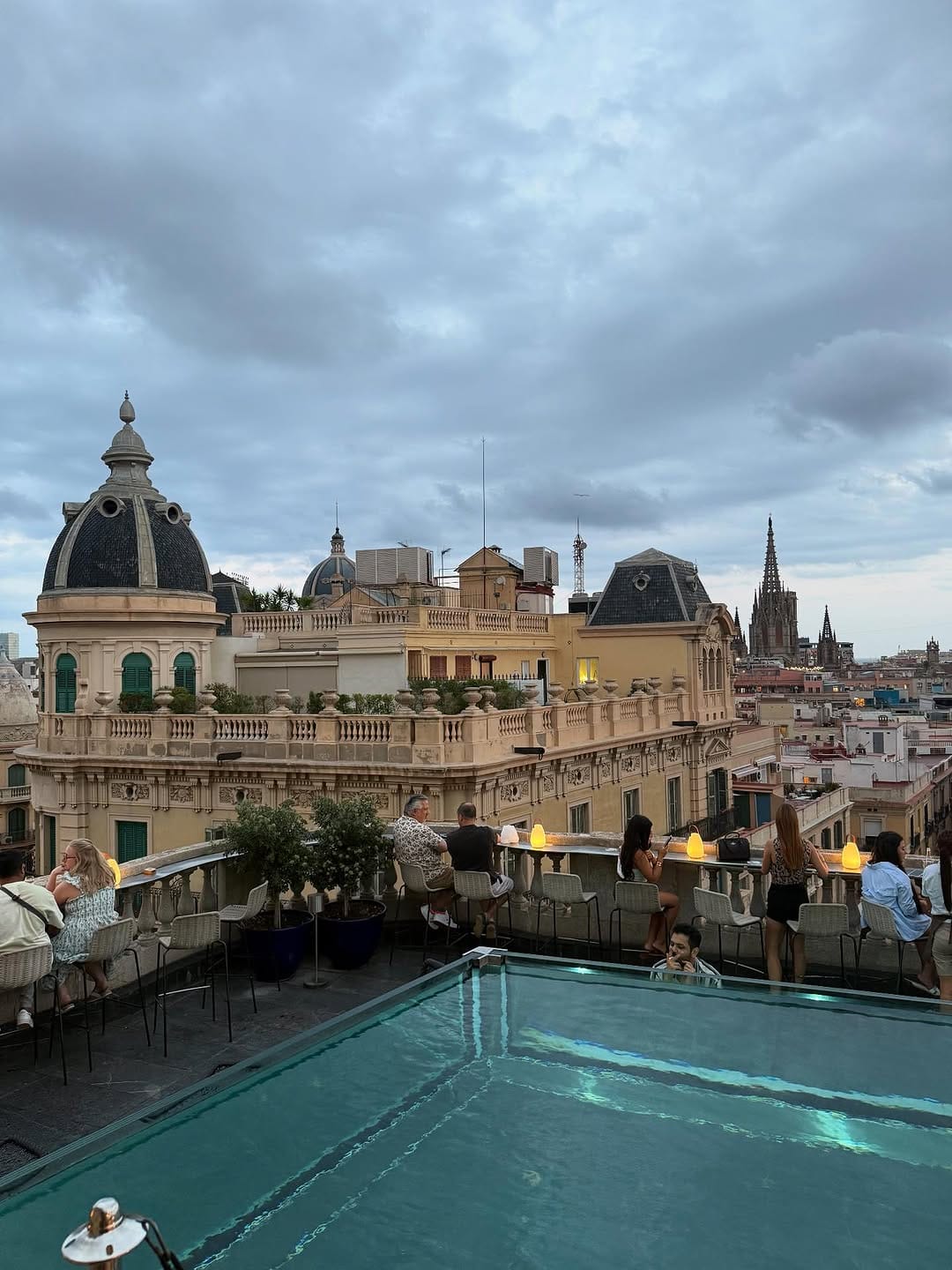 Post 4 by Mar De Leonardi on Instagram (carousel)
