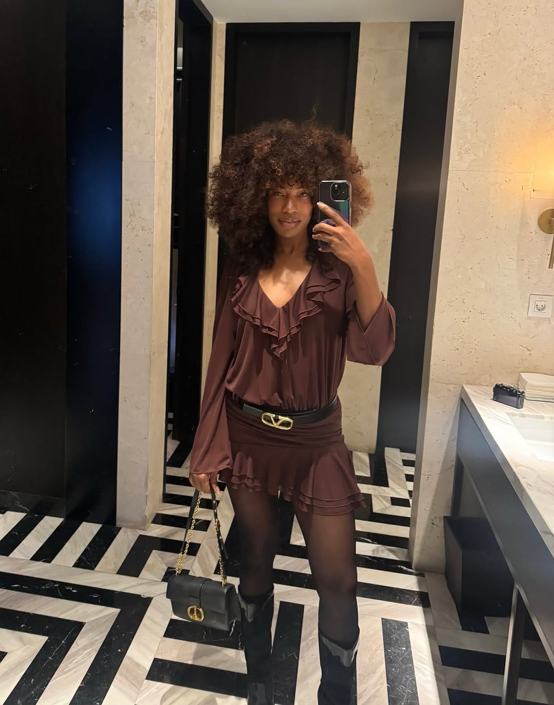 Post 1 by CLAUDIA DUHARTE on Instagram (carousel)