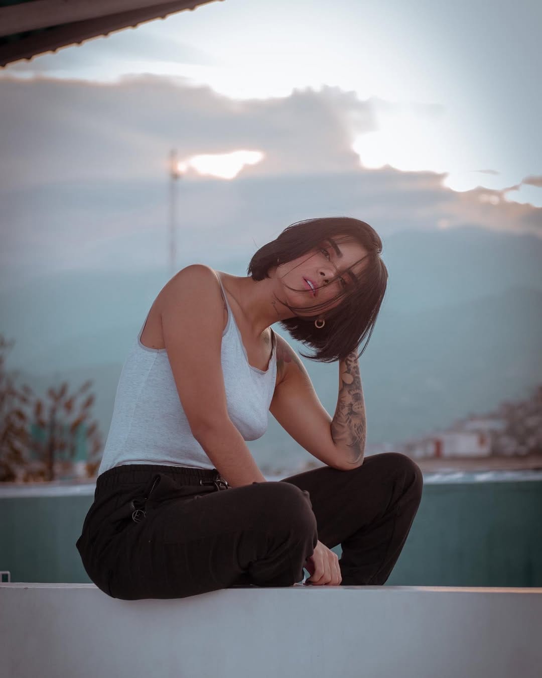 Post 4 by 𝐋𝐚𝐮𝐫𝐚 𝐕𝐚𝐥𝐞𝐧𝐜𝐢𝐚 on Instagram (image)