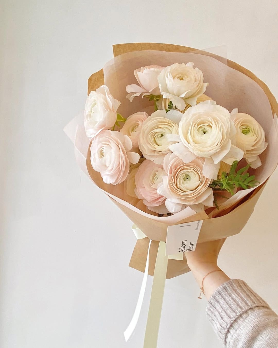 Post 5 by Florist. TaeEun on Instagram (image)