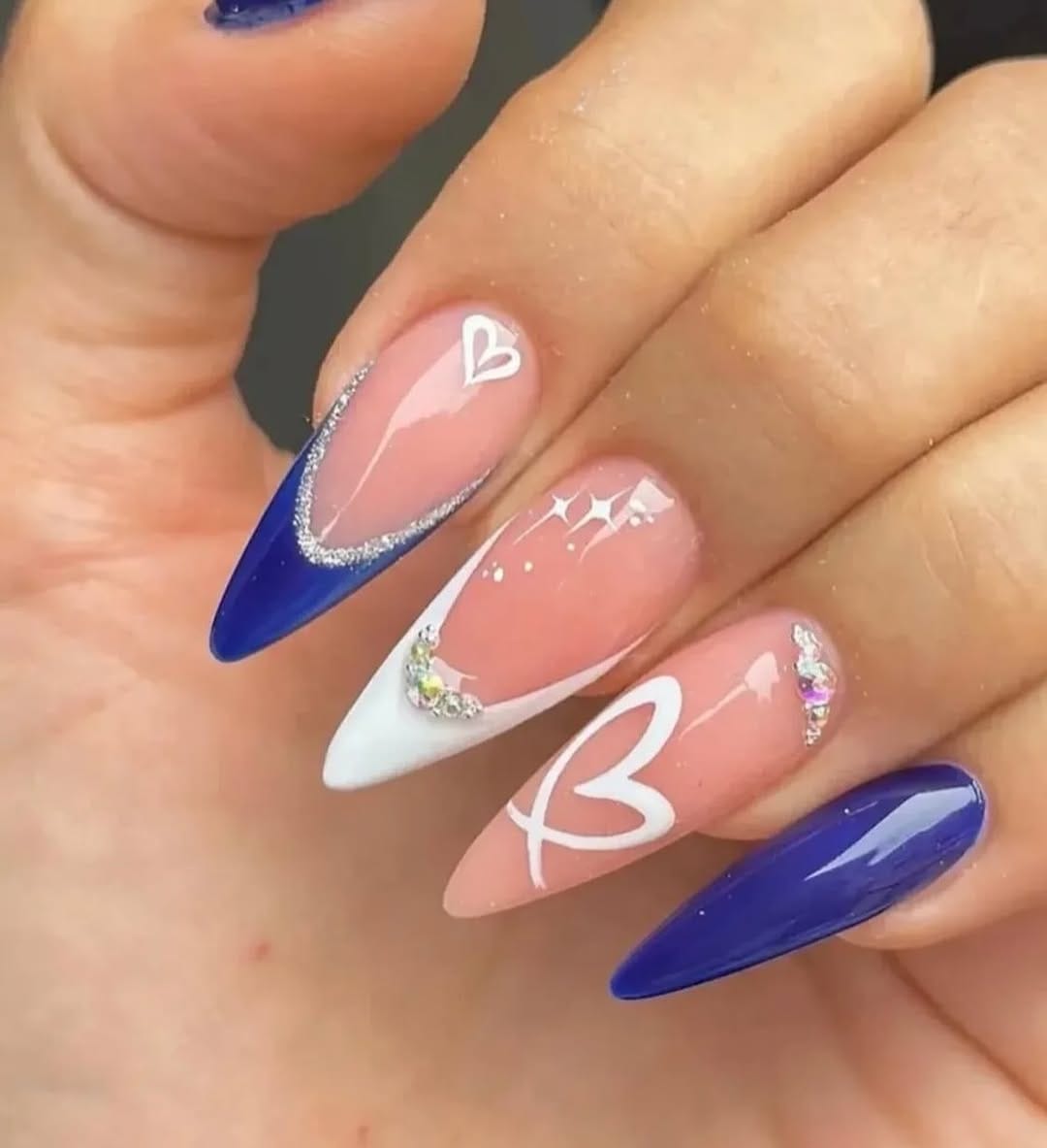 Post 3 by Nails2u on Instagram (image)