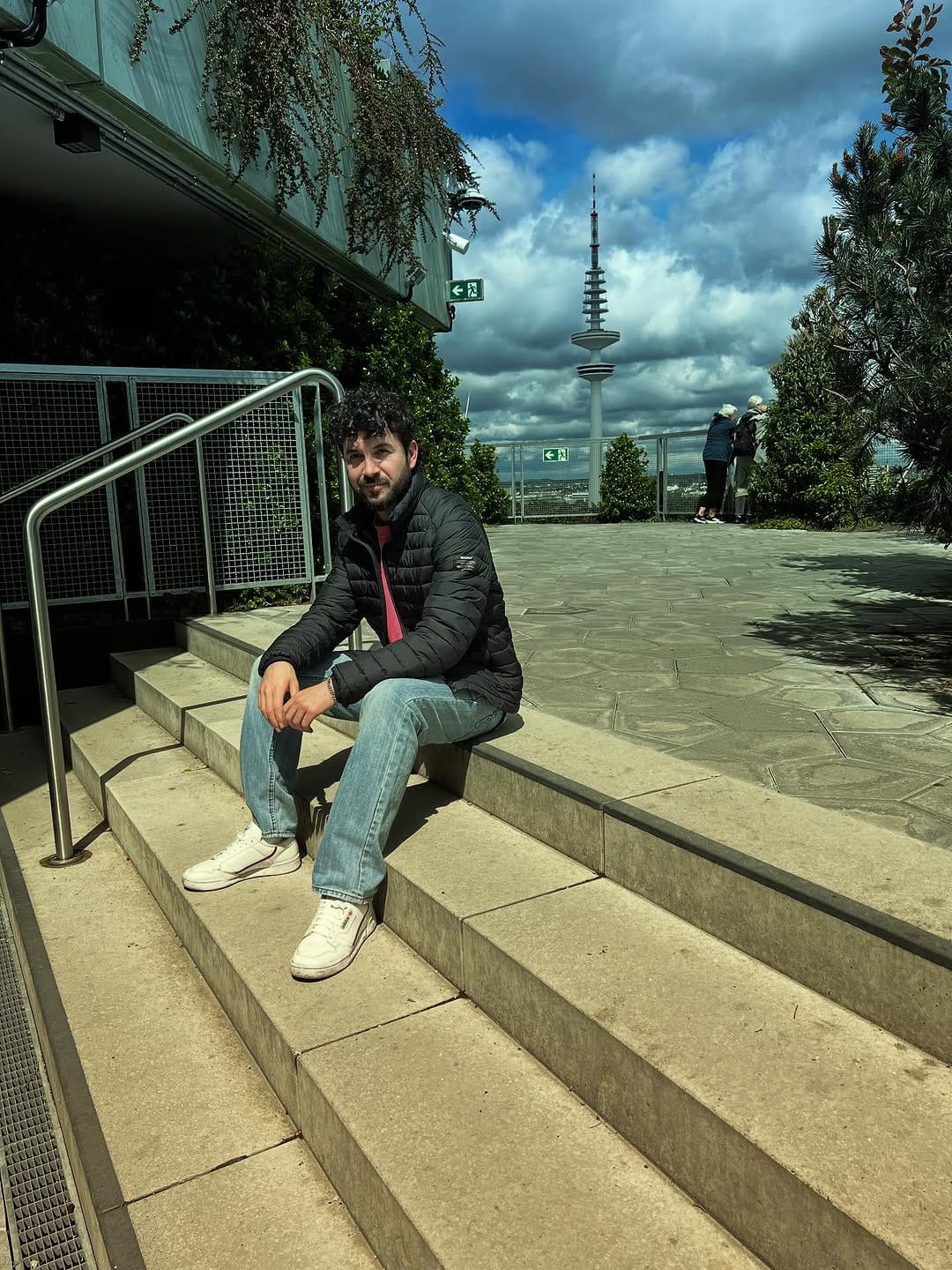 Post 3 by Luca Lissabon on Instagram (image)