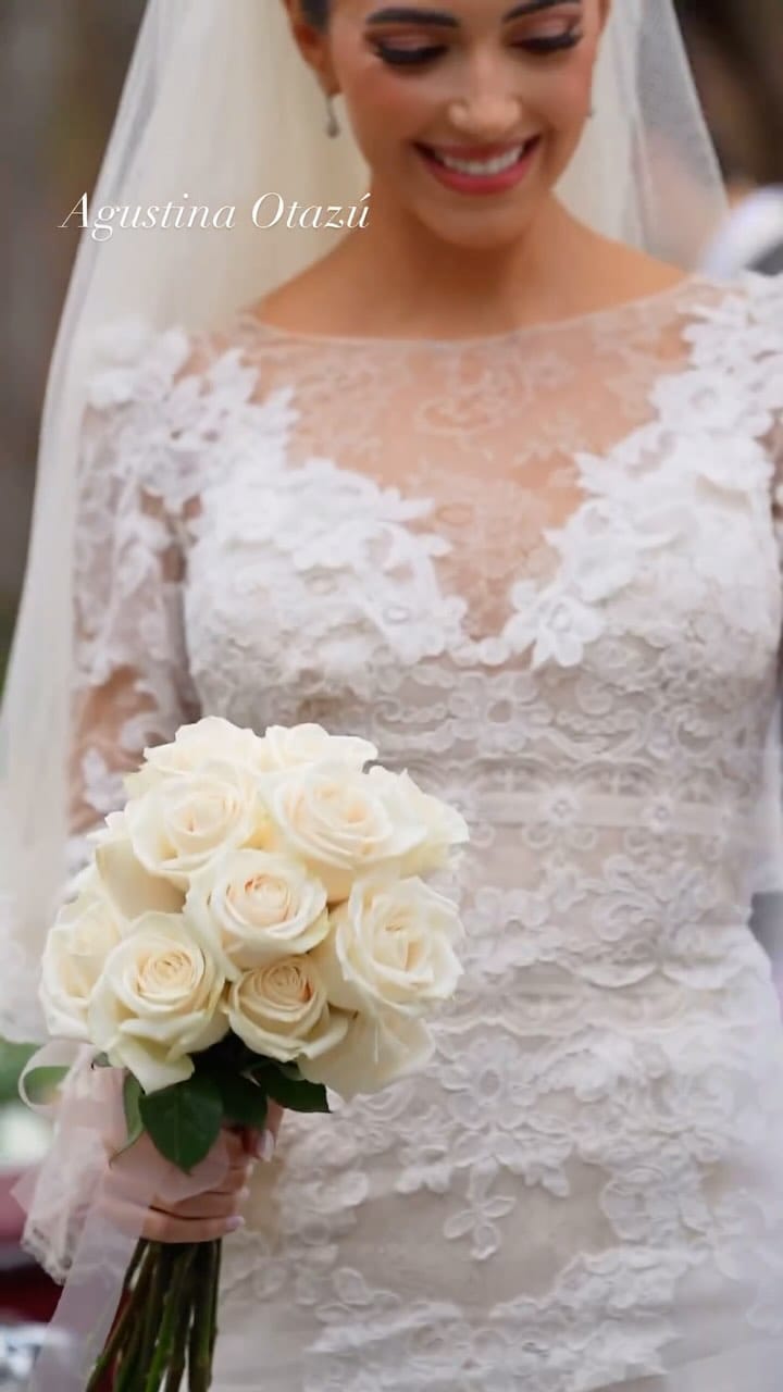Post 3 by Florencia Soerensen Couture on Instagram (video)