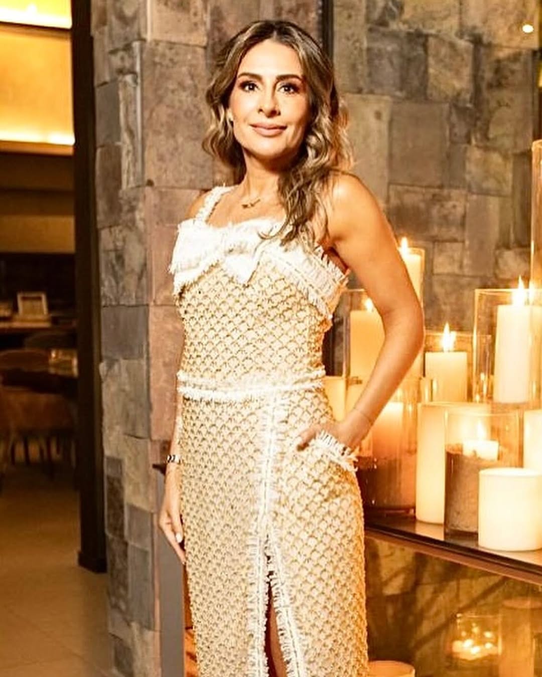 Post 6 by Florencia Soerensen Couture on Instagram (carousel)