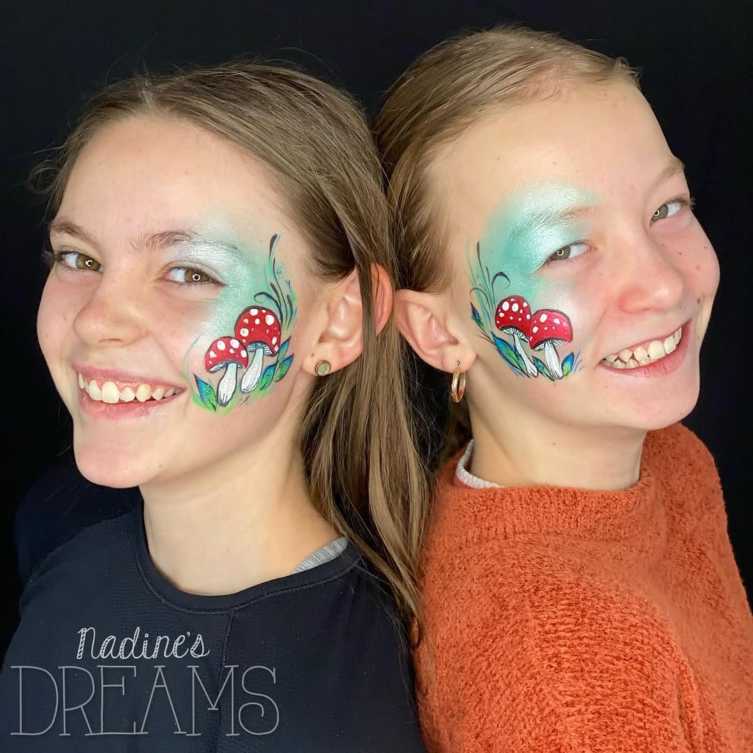 Post 8 by Nadine Davidson on Instagram (image)