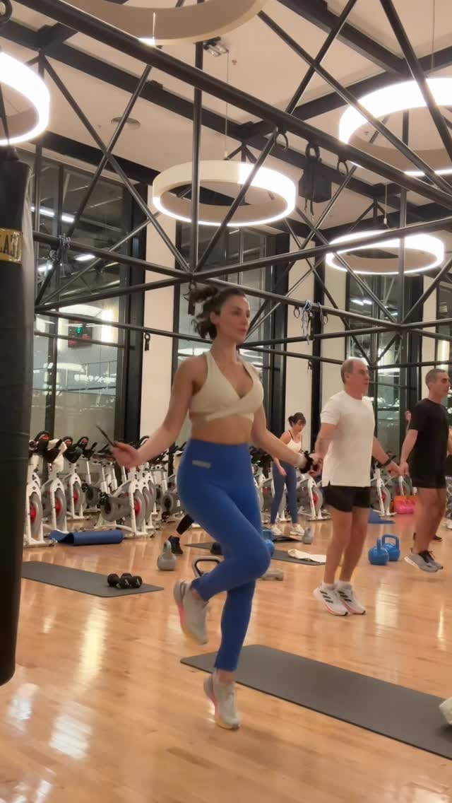 Post 1 by Vera Nur Aydınbaş on Instagram (video)
