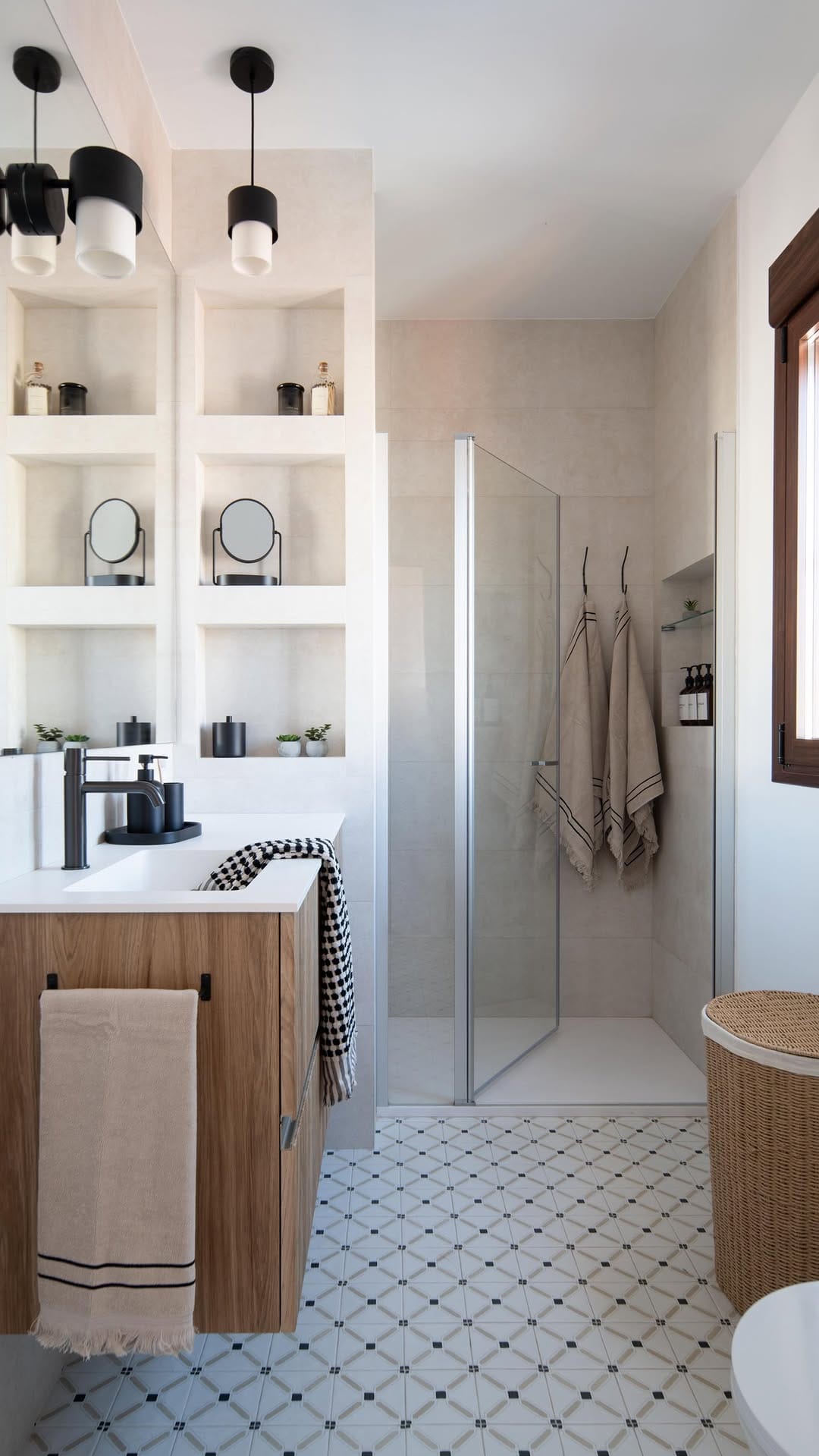 Post 5 by Eli Herrero | Interiorismo y reformas on Instagram (video)