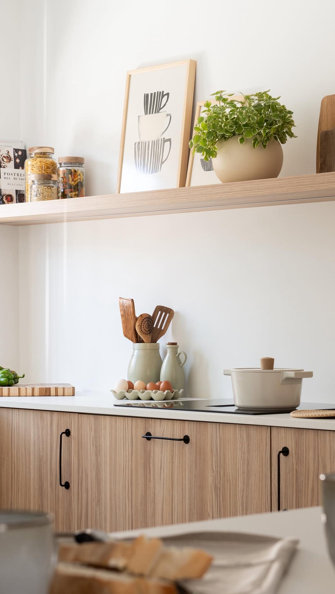 Post 6 by Eli Herrero | Interiorismo y reformas on Instagram (video)