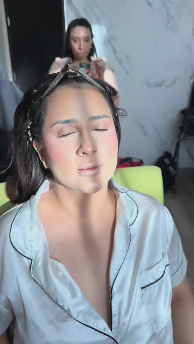 Post 8 by Cynthia rojas on Instagram (video)