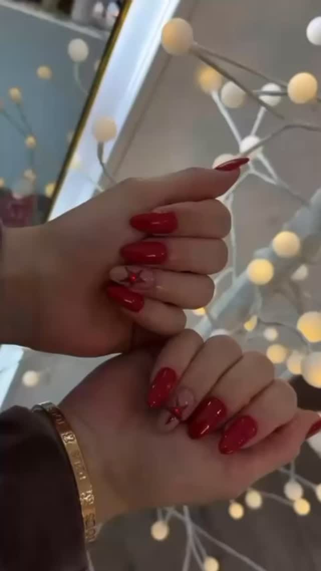 Post 2 by GLBS💜 on Instagram (video)