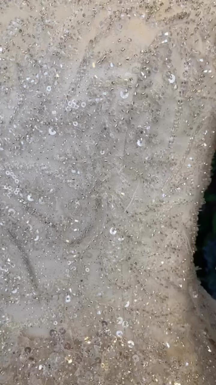 Post 7 by Miss Defne Gelinlik&Kınalık on Instagram (video)