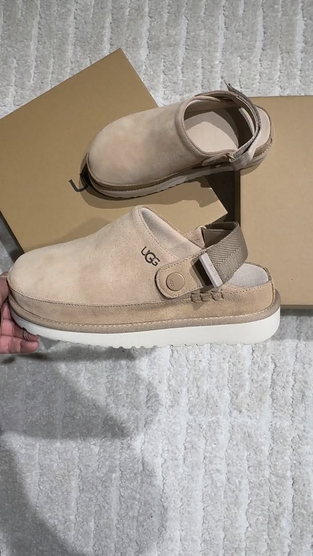 Post 8 by Sneakers Corner 1™ on Instagram (video)