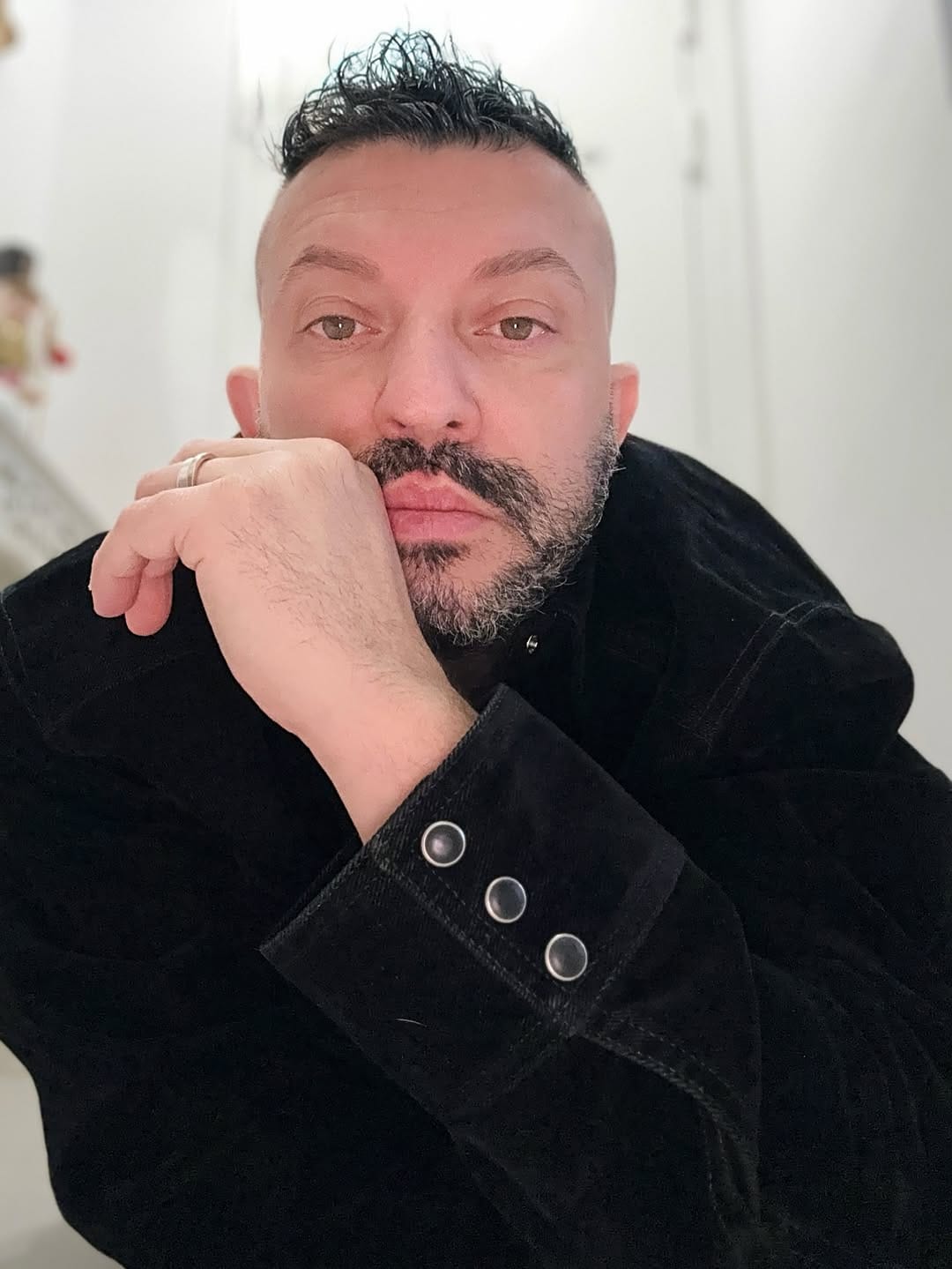 Post 8 by ROMEO ANTONIO on Instagram (image)