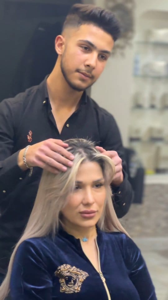 Post 2 by Hiba_Makeup1 on Instagram (video)