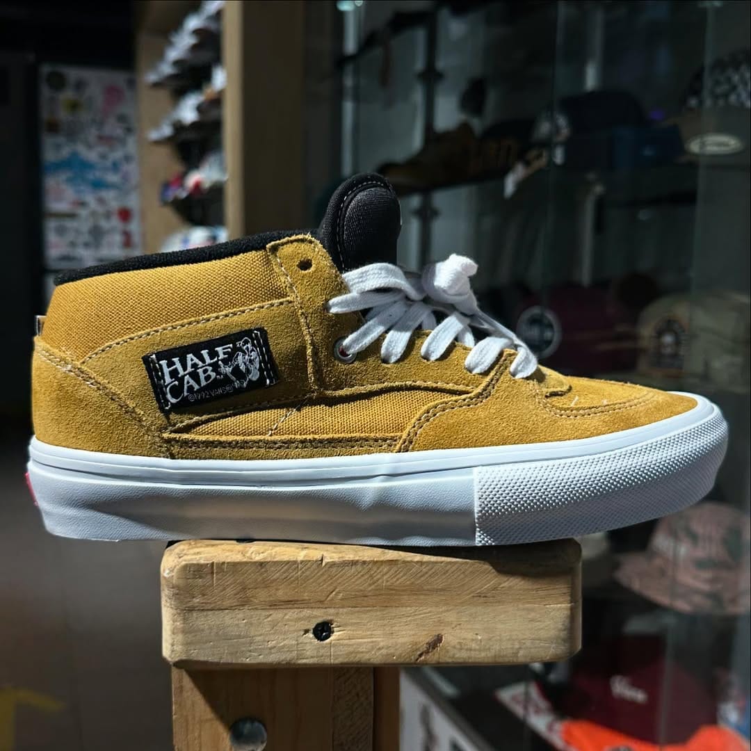 Post 2 by Brotherhood CDMX on Instagram (carousel)