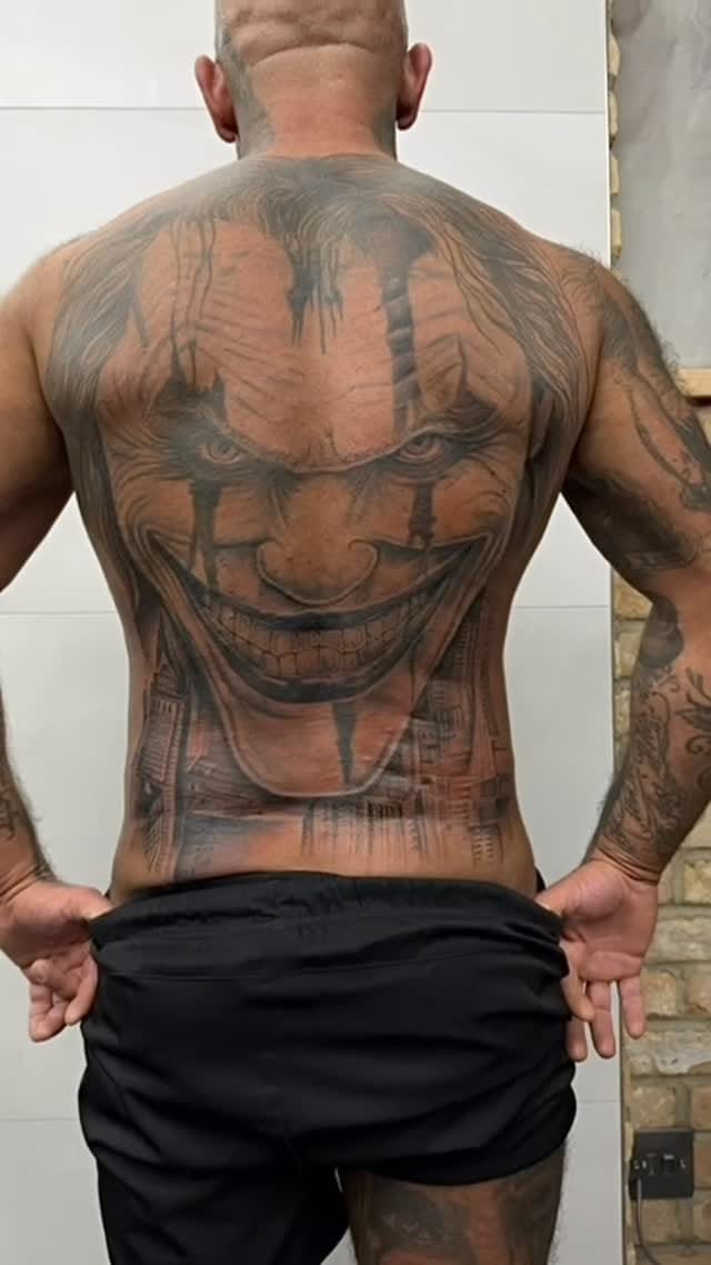 Post 4 by OLIVER J TATTOO *ARTIST* on Instagram (video)