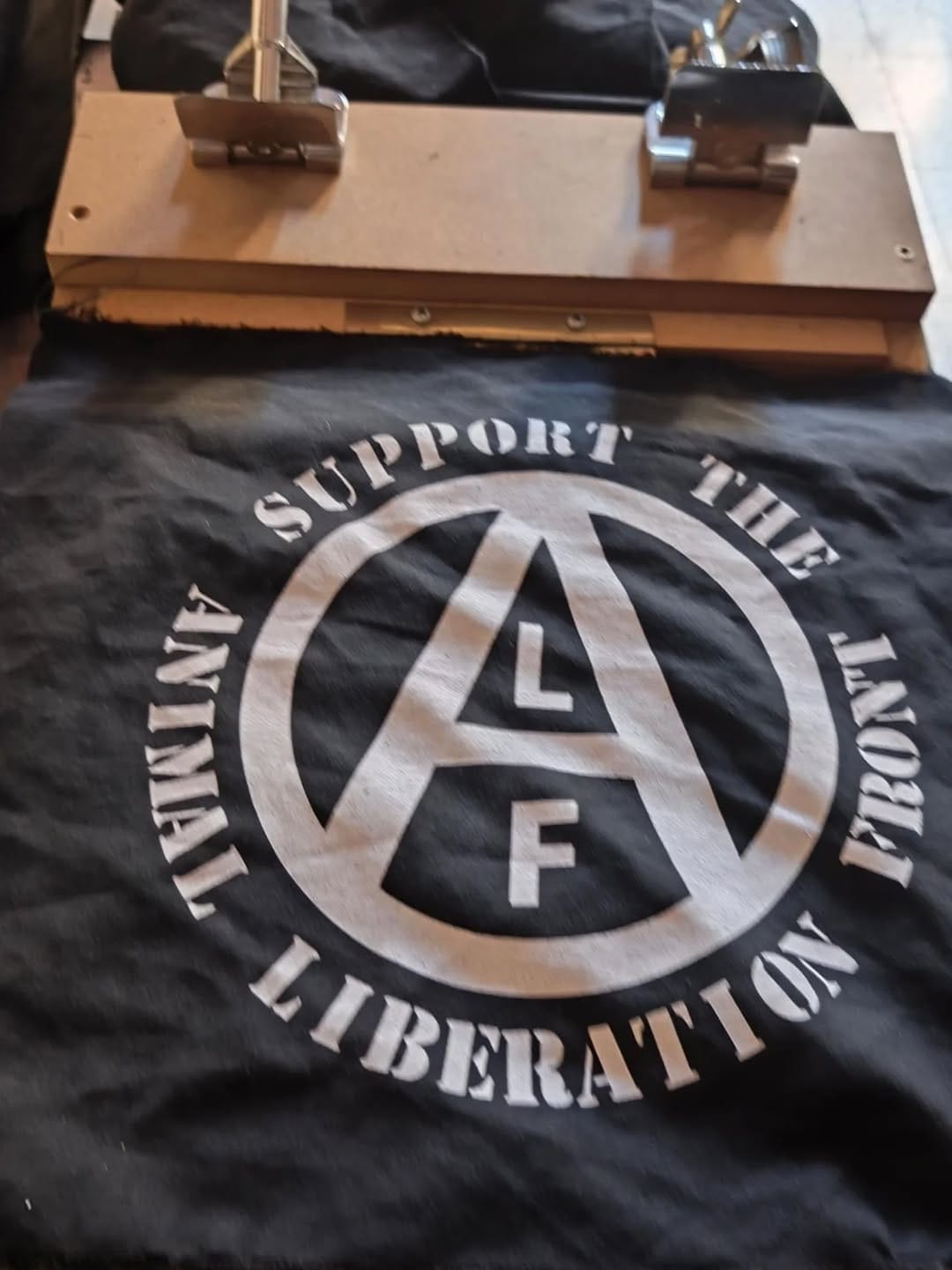Post 7 by Serigrafiavegana on Instagram (image)