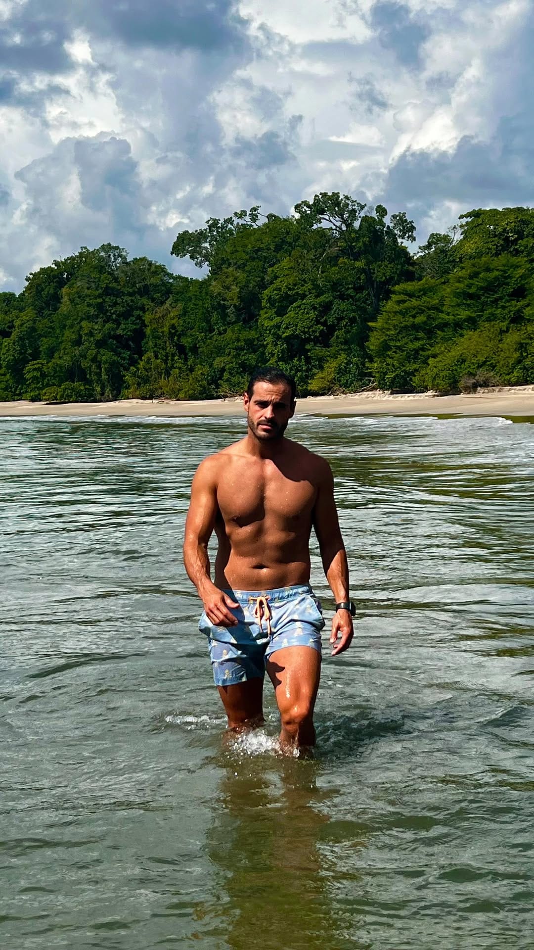 Post 4 by Borja Rengel on Instagram (video)
