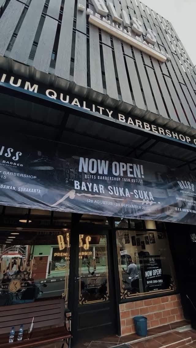 Post 8 by Bali’s Finest Quality Barbershop Est. 2015 on Instagram (video)