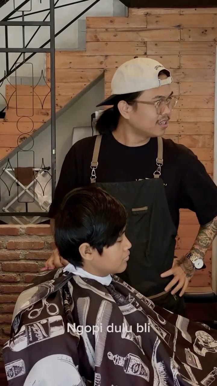 Post 2 by Bali’s Finest Quality Barbershop Est. 2015 on Instagram (video)