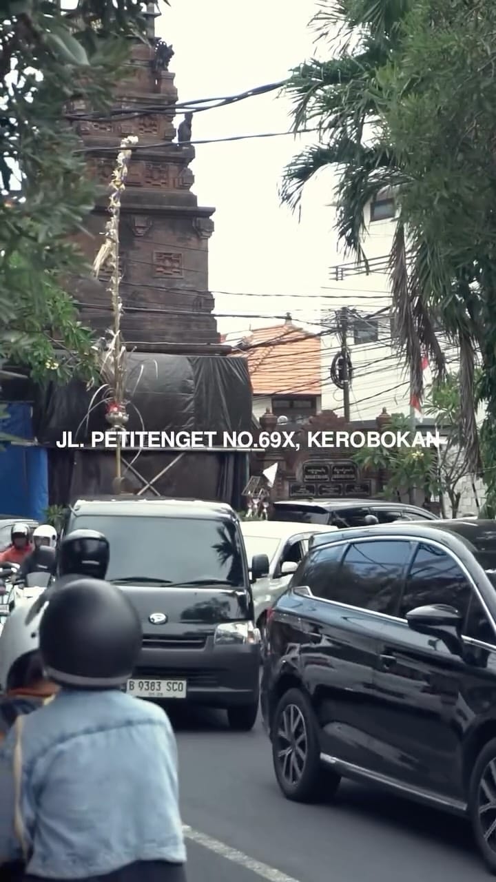 Post 6 by Bali’s Finest Quality Barbershop Est. 2015 on Instagram (video)