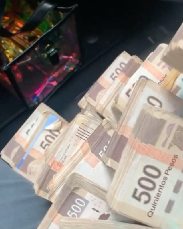 Post 2 by LUXURY LIFESTYLE®️ on Instagram (video)