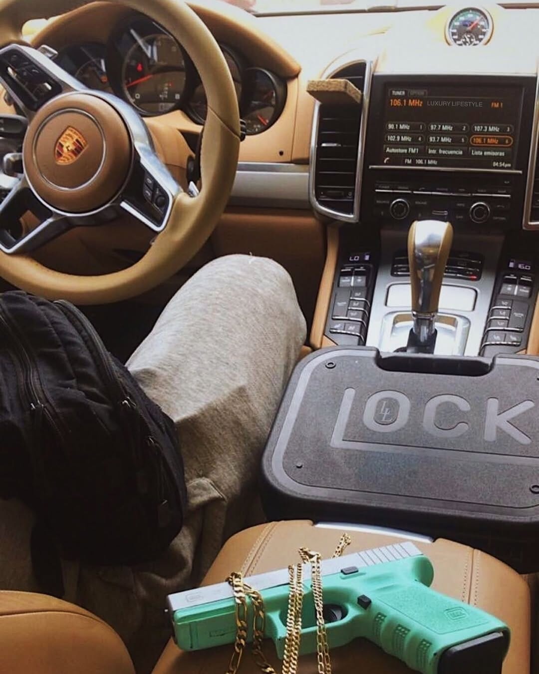 Post 3 by LUXURY LIFESTYLE®️ on Instagram (image)