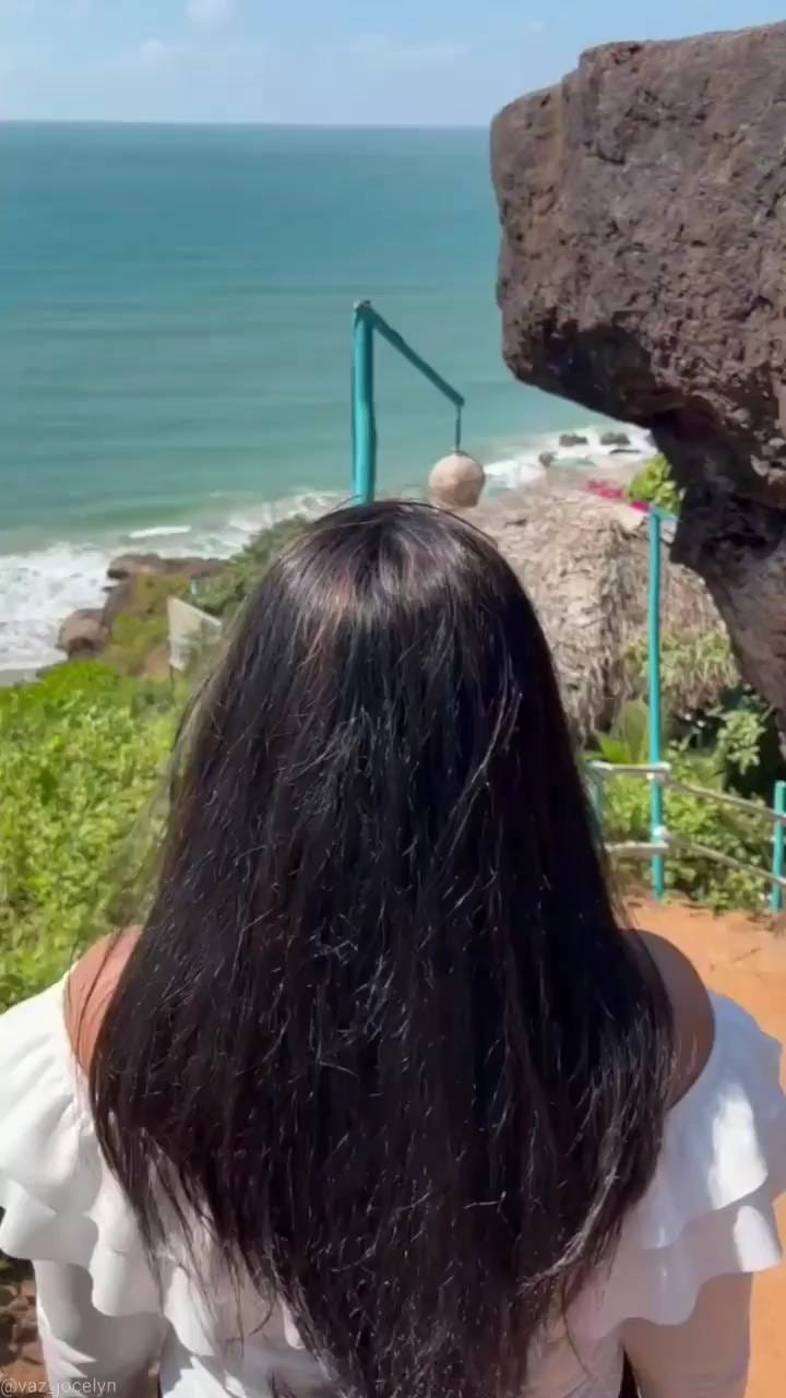 Post 8 by Jocelyn Vaz on Instagram (video)
